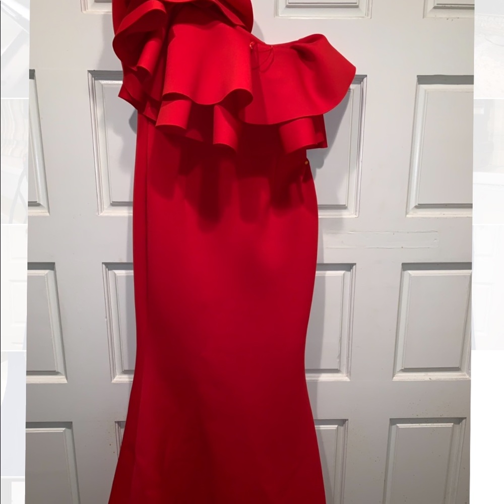 One shoulder dress!